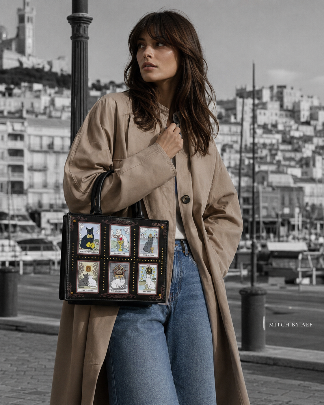 Sac bandoulière femme noir ARCANA motif chats tarot porté en ville – MITCH BY AEF #Noir Ébène