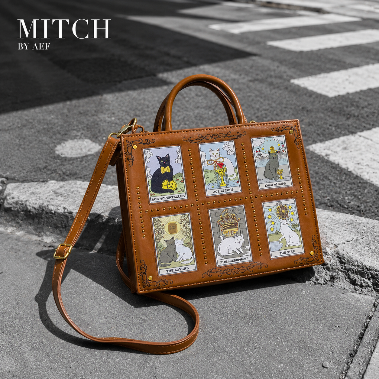 Sac à main femme ARCANA brun cognac imprimé chats tarot avec bandoulière réglable – MITCH BY AEF #Brun Cognac