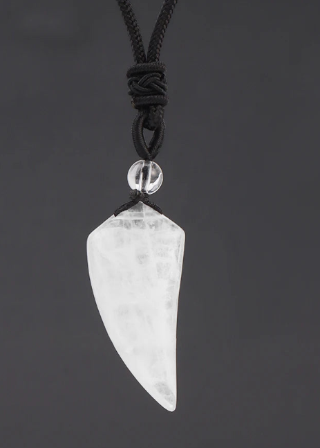 Collier pierre naturelle cristal de roche — pendentif pointe blanche translucide sur cordon noir réglable — MITCH par AEF
