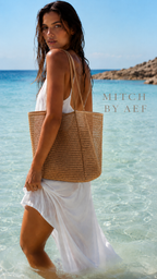 Tote bag de plage grande capacité coloris Brun Lin Naturel porté à l'épaule en bord de mer, MITCH by AEF